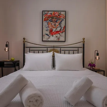 Haris With Shared Pool 撒尼海滩