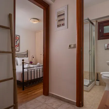 Haris With Shared Pool Παραλία Σάνη