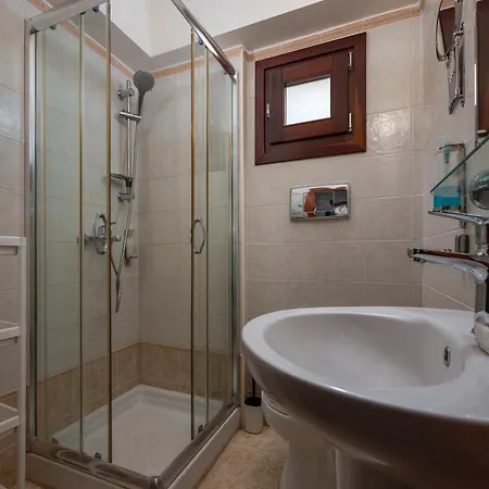 Haris With Shared Pool 别墅 *