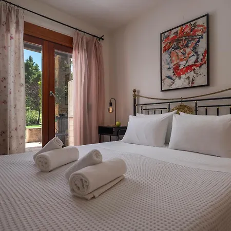 Haris With Shared Pool * Παραλία Σάνη