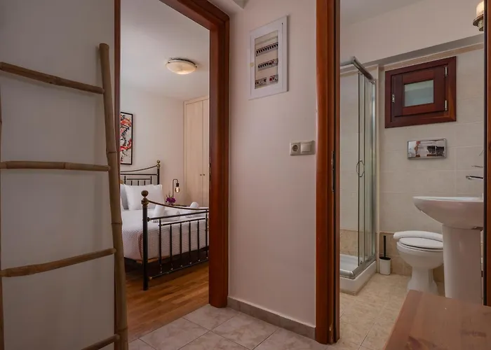 Haris With Shared Pool Сани-Бич