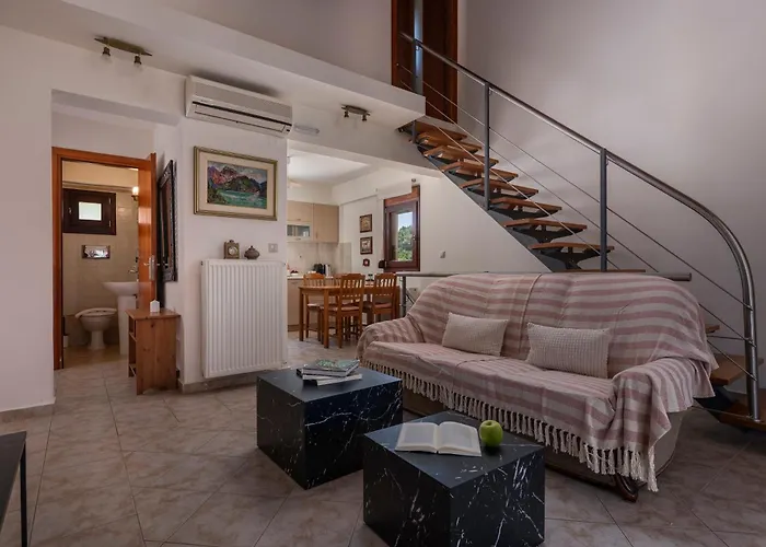 Haris With Shared Pool Вилла *