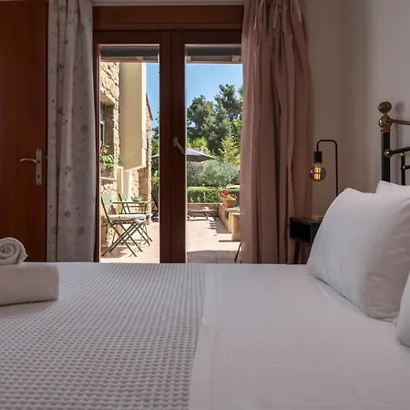 Haris With Shared Pool Sani (Chalkidiki)