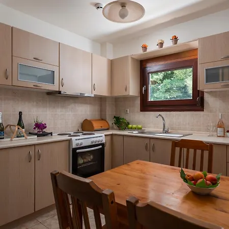 Vilă Haris With Shared Pool *